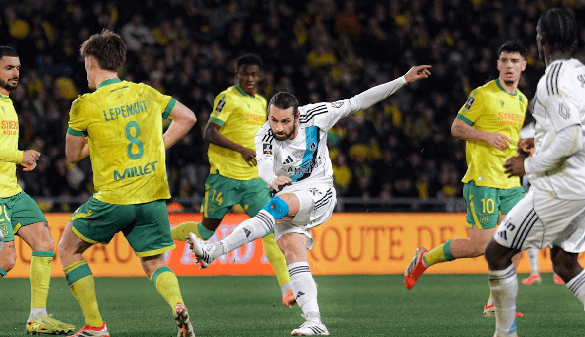 法甲保级关键战:巴黎FC vs 昂热前瞻与深度分析 法甲保级关键战:巴黎FC vs 昂热前瞻与深度分析